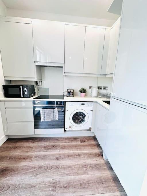 런던 Luxury Flat Hyde Park Super Location For Tourists 아파트 외부 사진